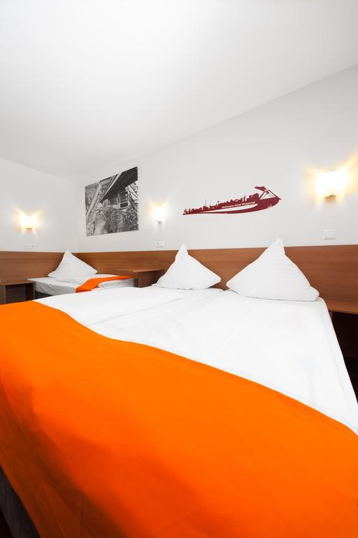 Mcdreams Hotel Wuppertal City Экстерьер фото